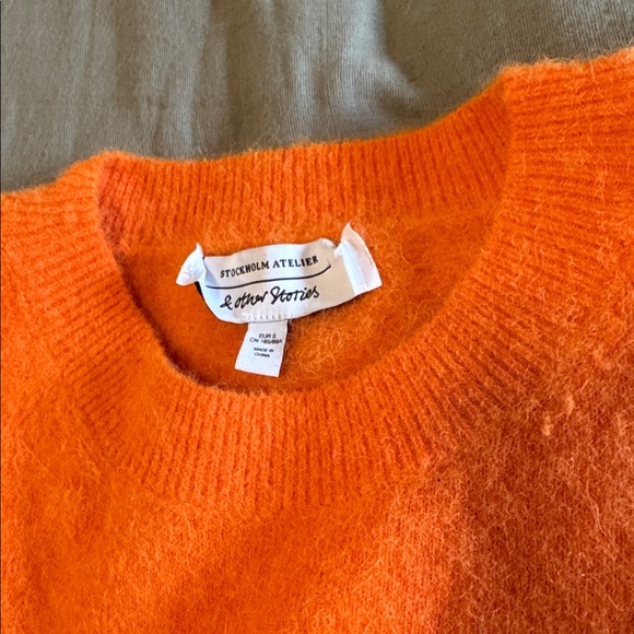 & Other Stories Vibrant Orange Short Sleeve Sweater - Picture 2 of 4